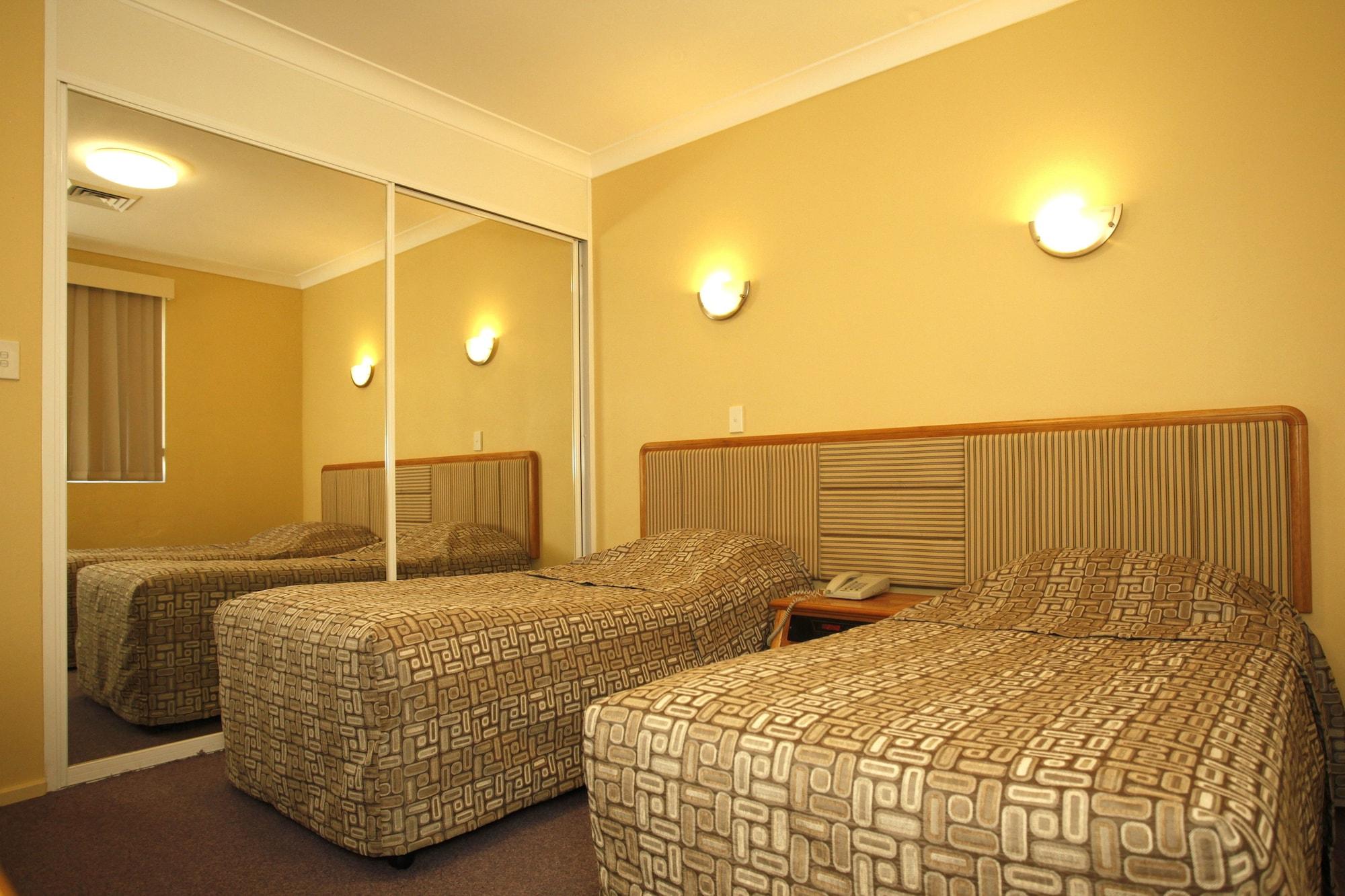 Maclin Lodge Motel Campbelltown Exterior photo